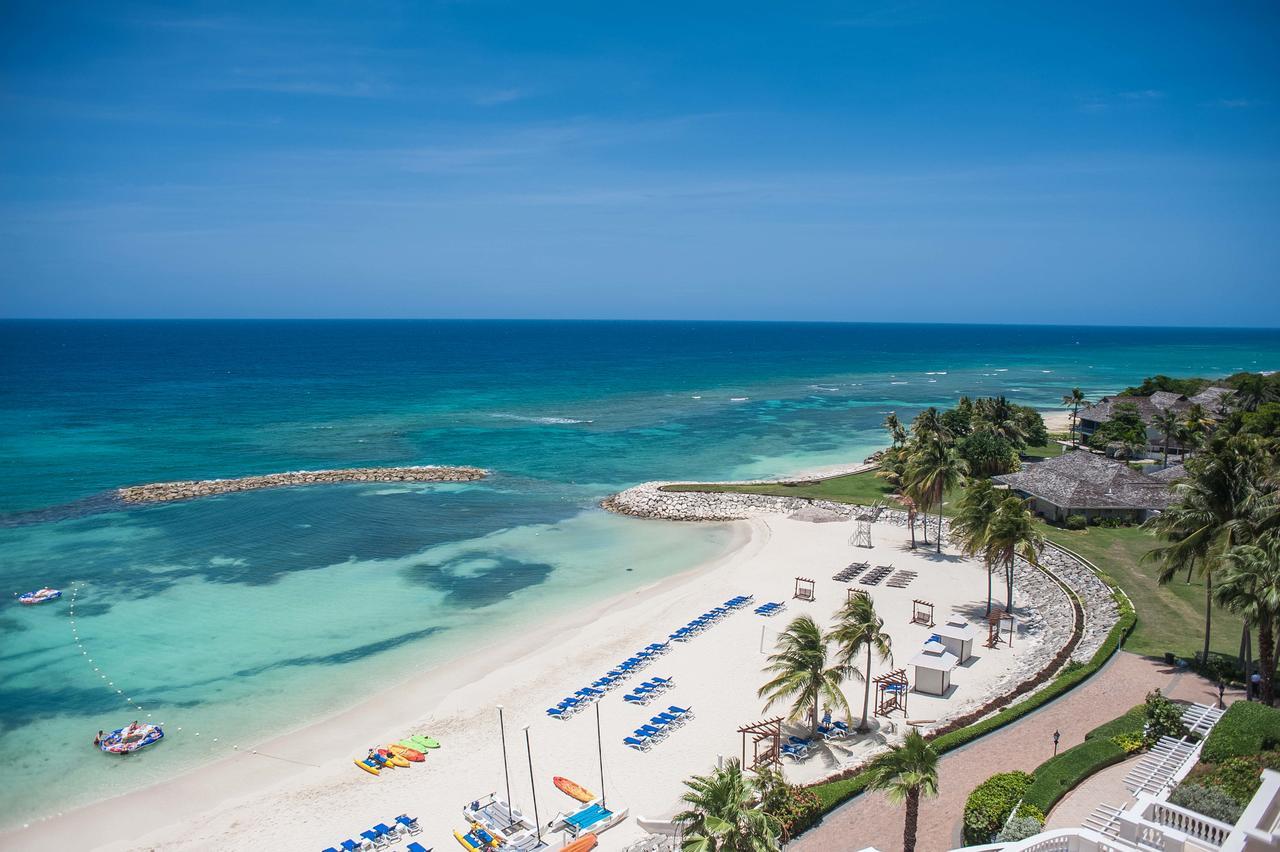 Palmyra Luxury Beach Condos Бухта Монтего Экстерьер фото