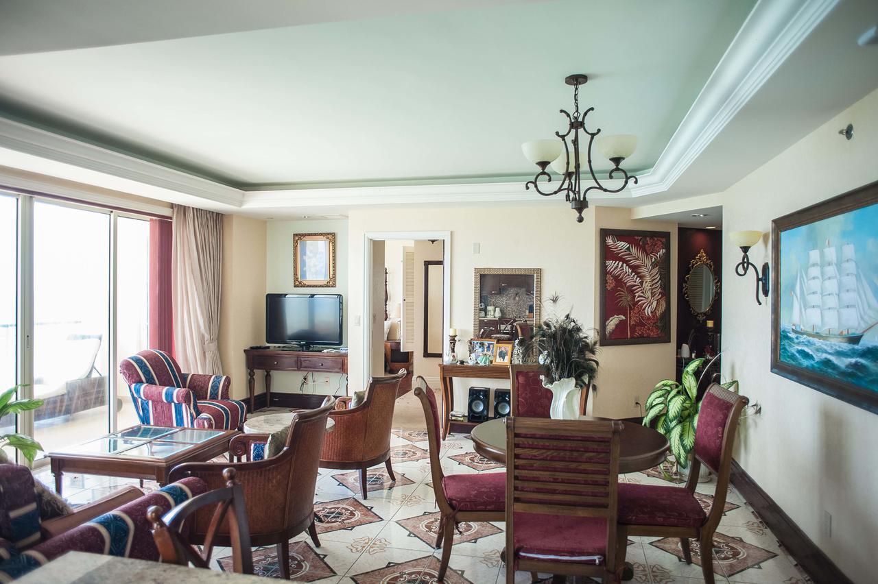 Palmyra Luxury Beach Condos Бухта Монтего Экстерьер фото