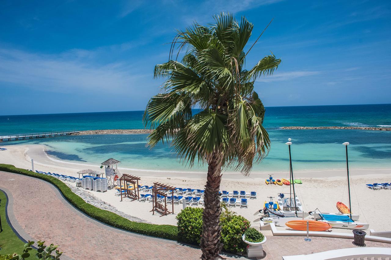 Palmyra Luxury Beach Condos Бухта Монтего Экстерьер фото