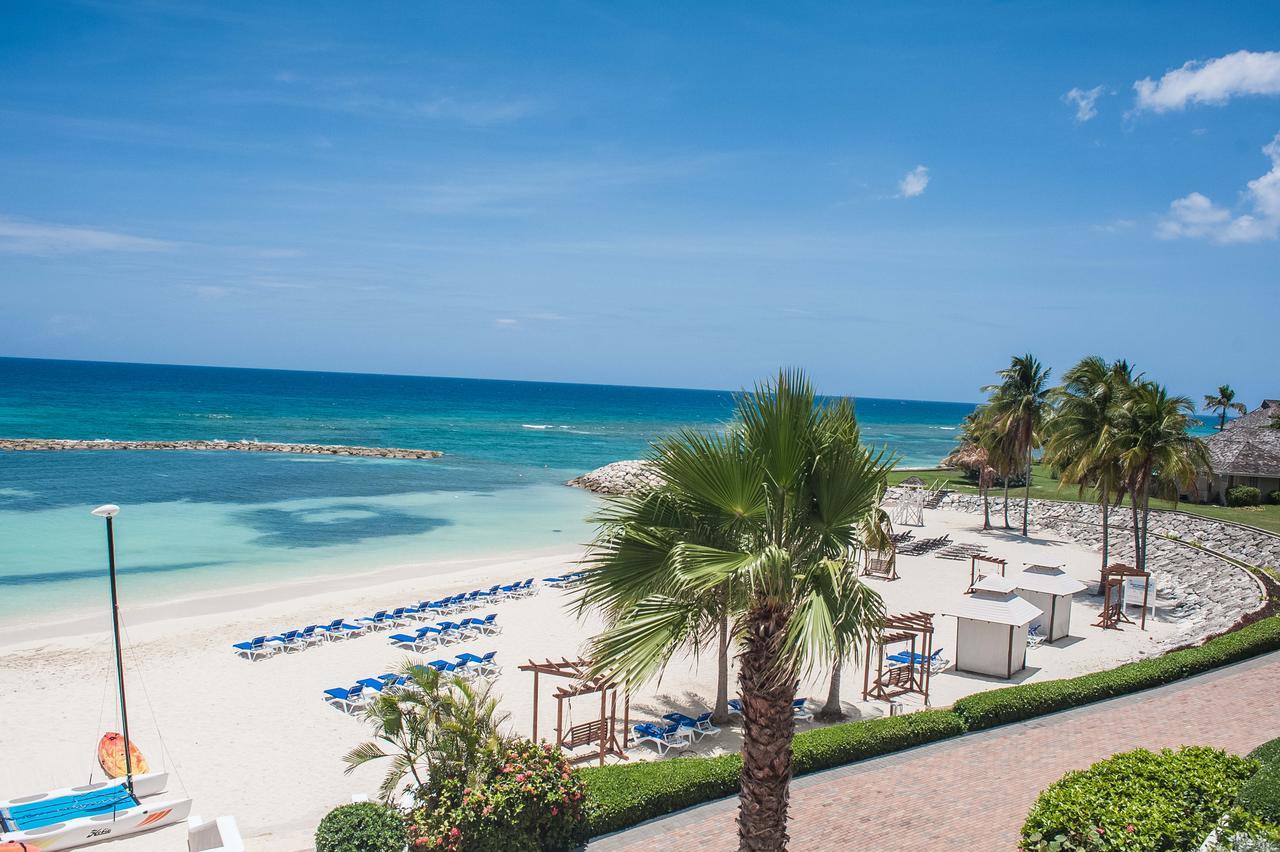 Palmyra Luxury Beach Condos Бухта Монтего Экстерьер фото